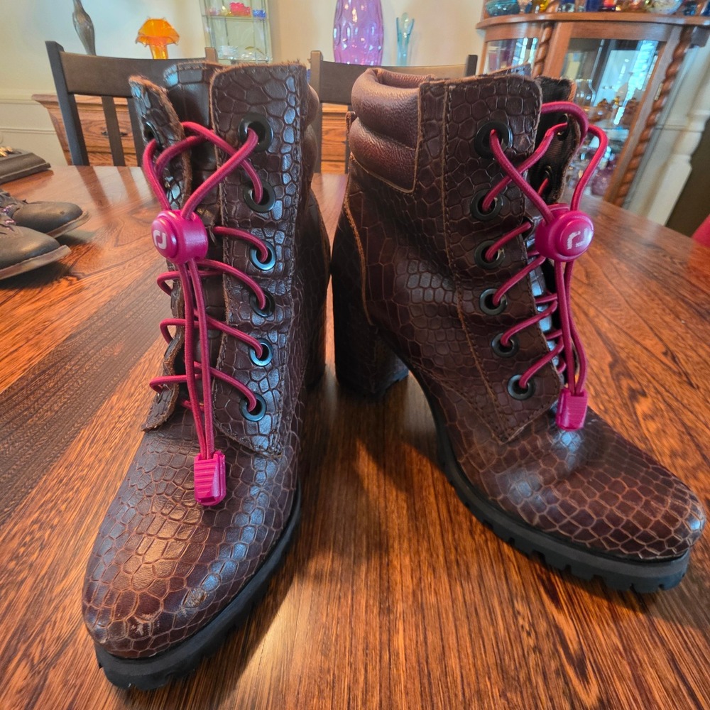 Kelsi Dagger Brooklyn Brown Croc Embossed Leather Lug Sole Heeled Boots Size 6